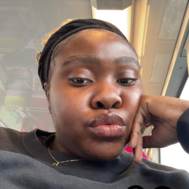 Babysitter in Le Plessis-Bouchard: Helene