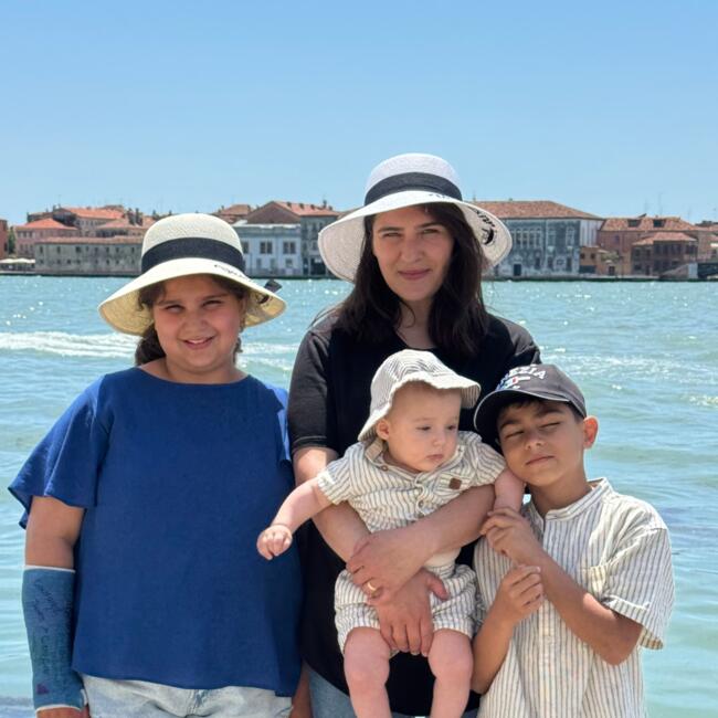 Babysitter Job in Onex: Fatma