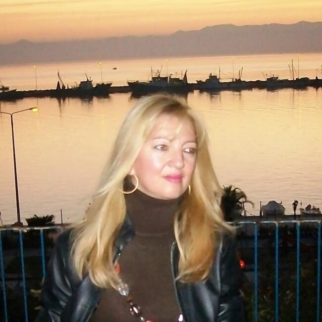 Babysitter in Evosmos: VASILIKI