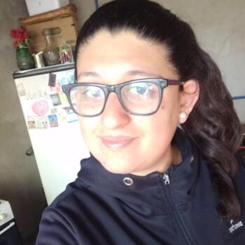 Babysitter Bahía Blanca: Leonela