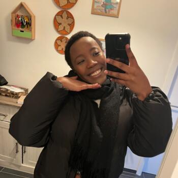 Babysitter in Löwen: Christelle