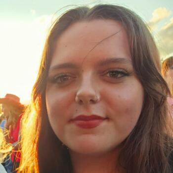 Babysitter Bridge of Allan: Bronwen