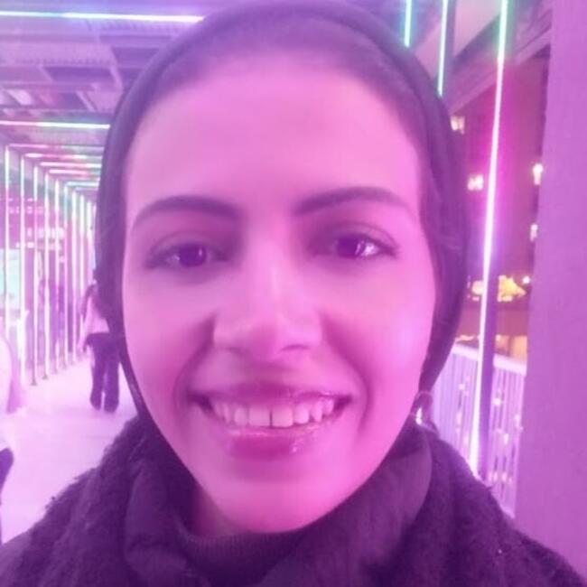 مربية أطفال في ميت غمر: Esraa