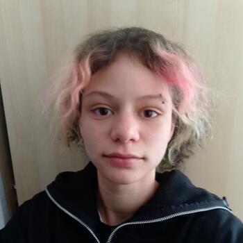 Babysitter in Grenoble: Léana