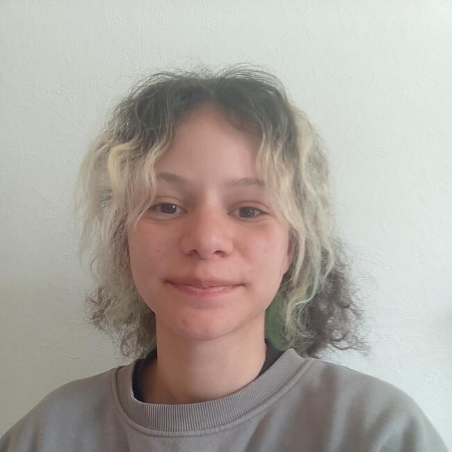 Babysitter in Grenoble: Léana