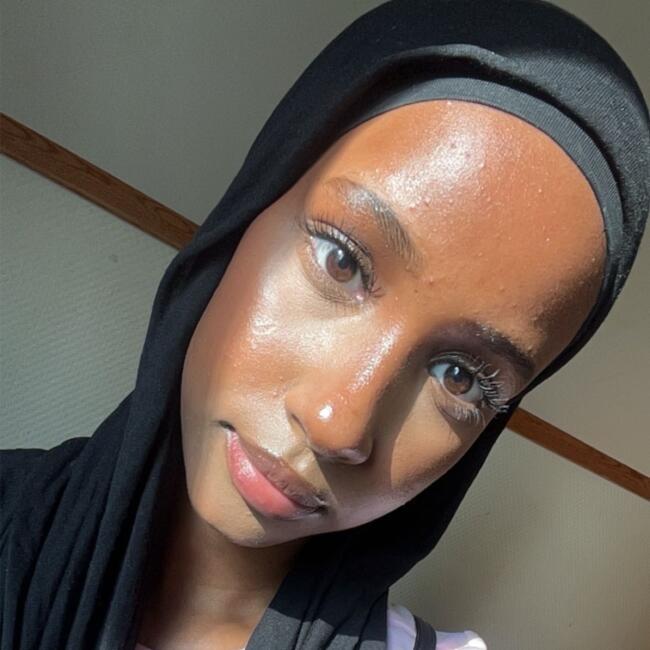 Babysitter in Jar: Hamdi