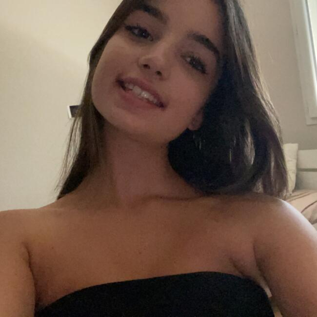 Babysitter in Anneyron: Eva