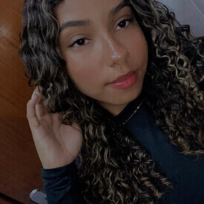 Babysitter in Anápolis: Agda Vitória