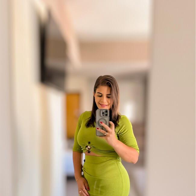 Babysitting job in Araxá: Jociene