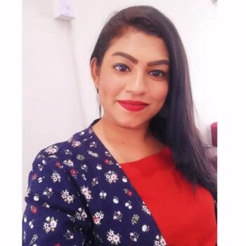 Babysitter in Colombo: Christina