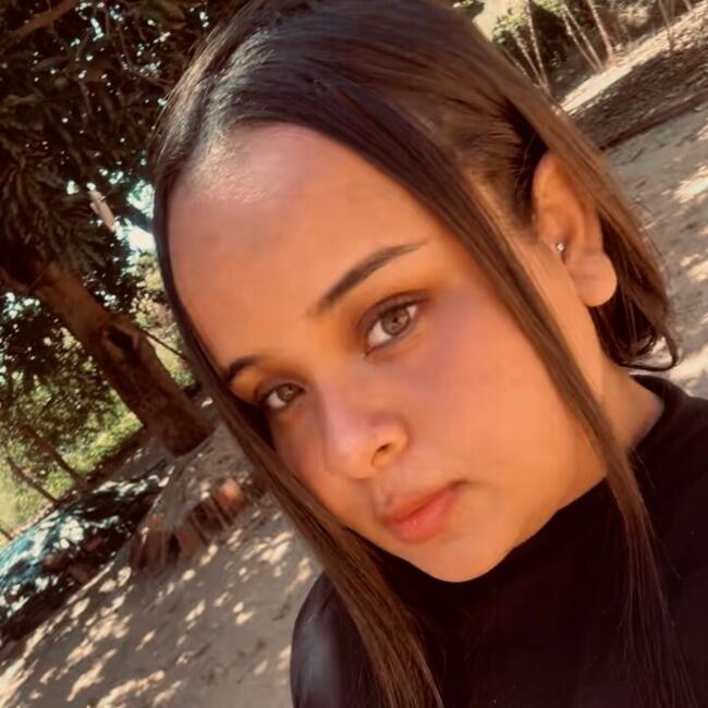 Babá em Combinado: Hédyla