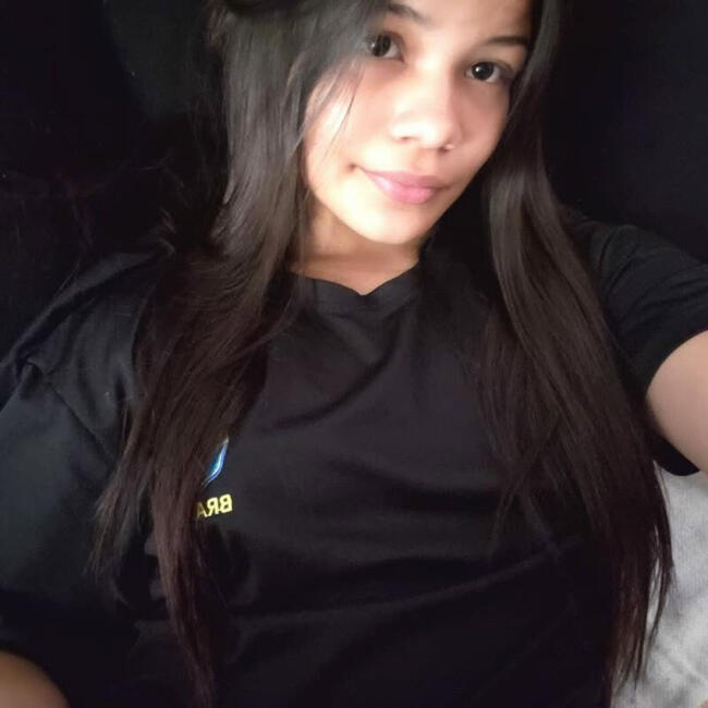 Babá em Londrina: Julia