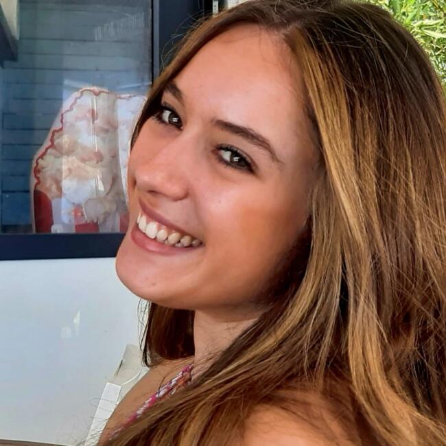 Babysitter in Nice: Stella