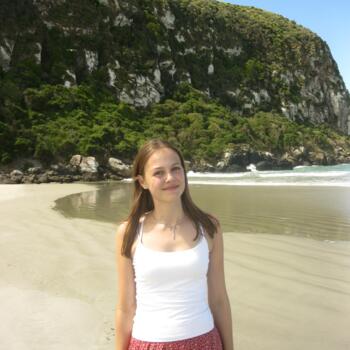 Babysitter in Nelson: Charlotte