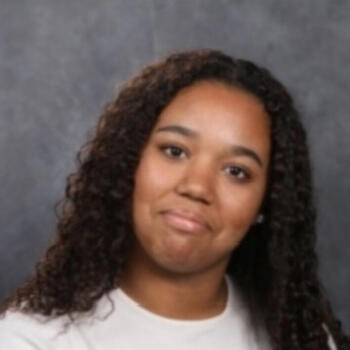 Babysitter in Amiens: Maelle