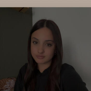 Babysitter in Laroque-des-Albères: Cheryl