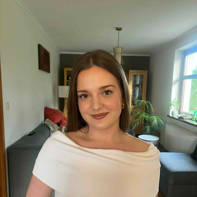 Babysitter in Wien: Lena