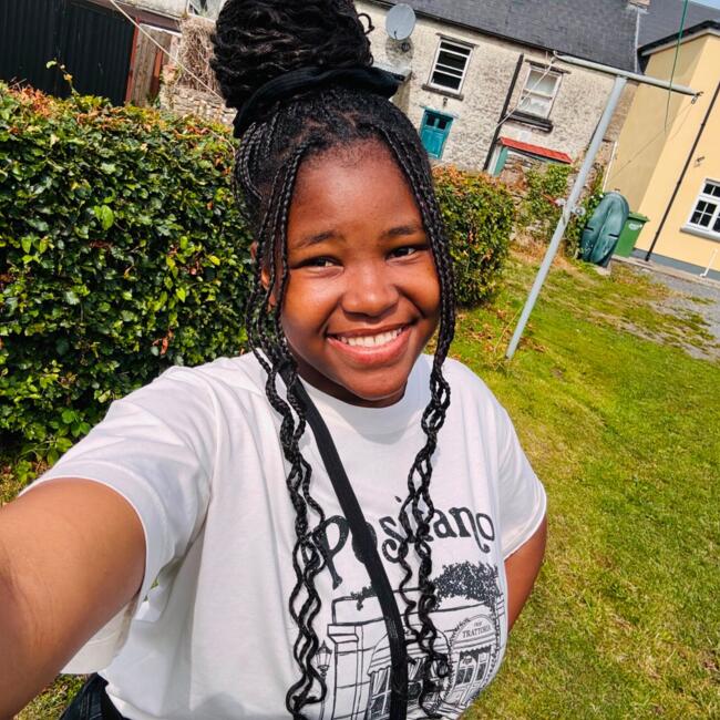 Babysitter in Mountrath: Zandi