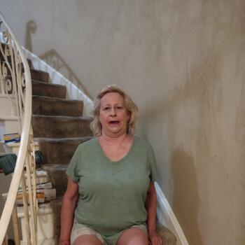Nanny in Mentor: Maria