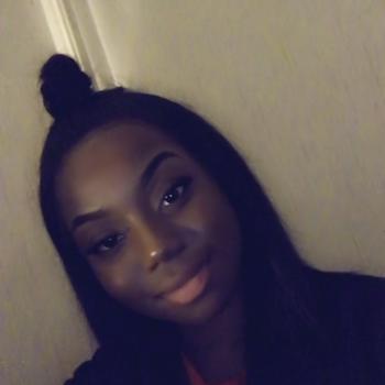 Baby-sitter Bobigny: Awa