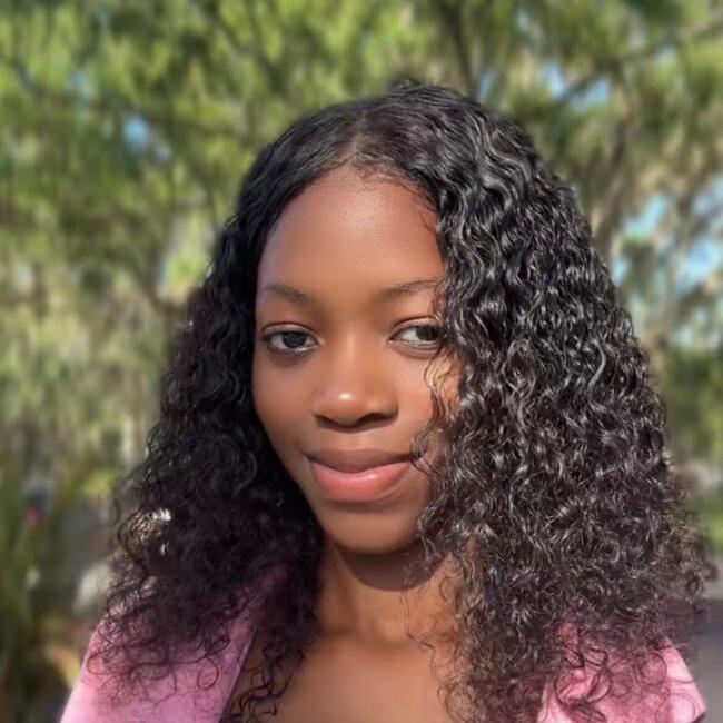 Babysitter in Montreal: Suzeline