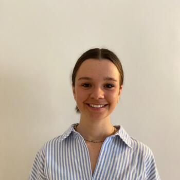 Babysitter in Grenoble: Eva