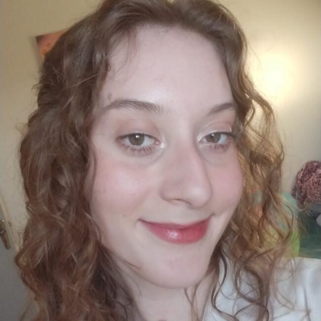 Babysitter in Ponta Grossa: Maria