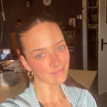 Babysitter a Wettingen: Elwine