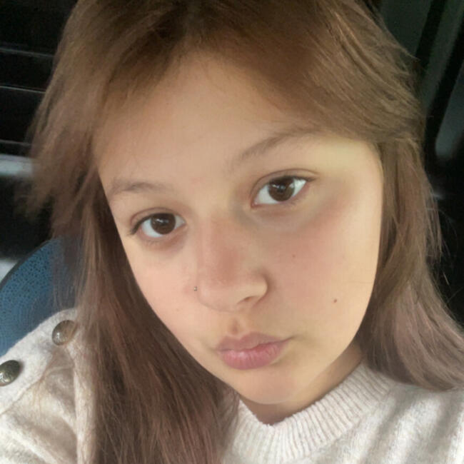 Babysitter in Damelevières: Lyne