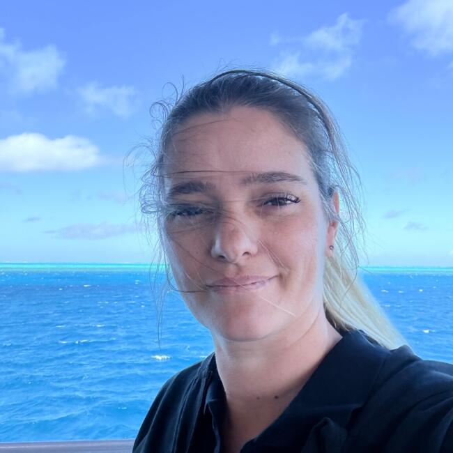 Babysitting job in Gladstone: Katia