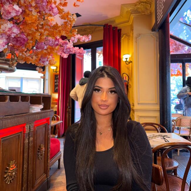 Babysitter in Noisy-le-Sec: Afef