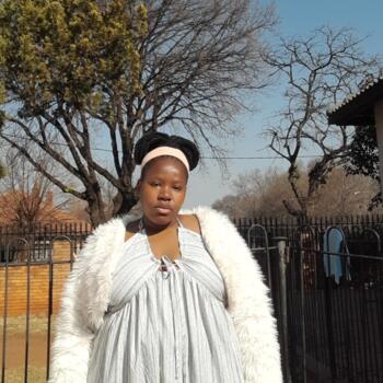 Babysitter in Johannesburg: Aphelele