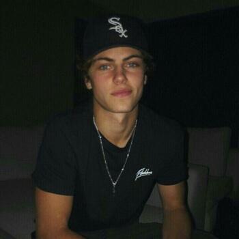 משרת childminder ב- חדרה: משרת בייביסיטר Daniel