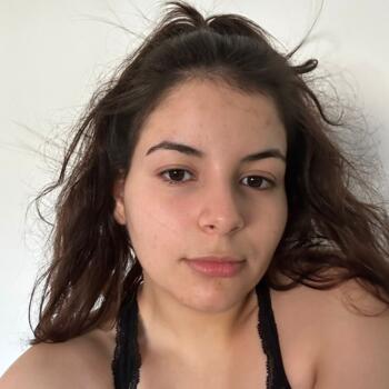 Babysitter in Amora: Madalena