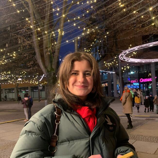 Babysitter in Lissabon: Laura