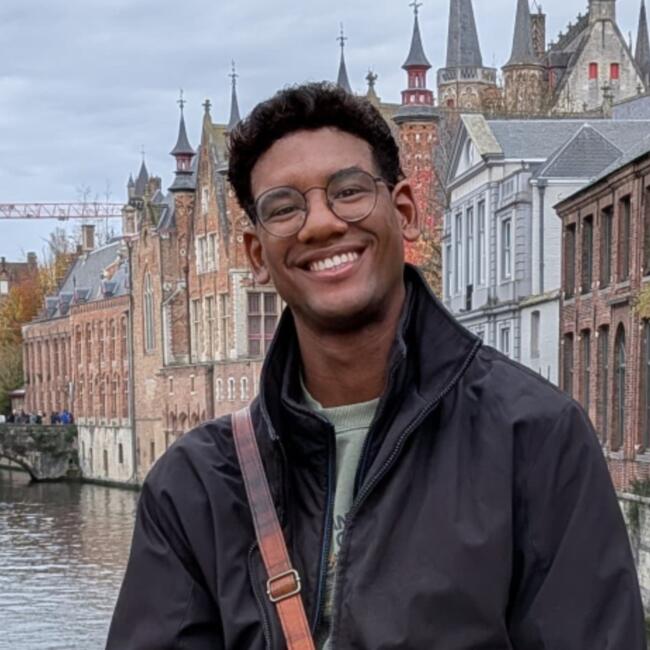 Babysitter in Brüssel: Frank