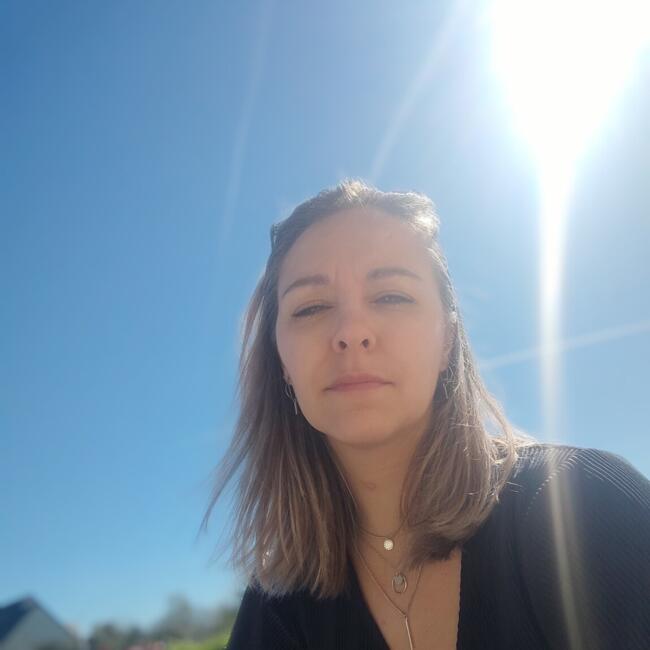 Babysitter in Bégard: Élodie