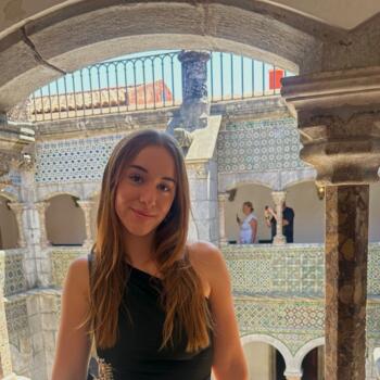 Babysitter in Montlouis-sur-Loire: Candice