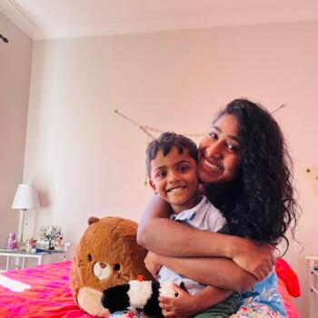 Niñera en Ballarat: Nadu