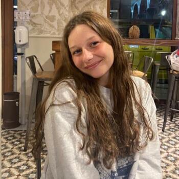 Babysitter in Bilbao: Inés