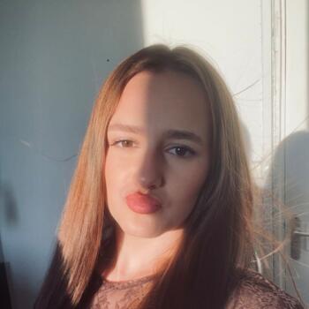 Babysitter in Sin-le-Noble: Typhaine