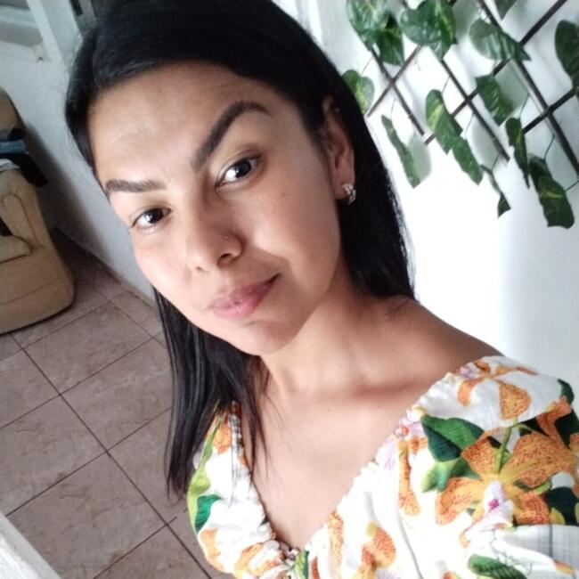 Babysitter in Guarujá: Erica