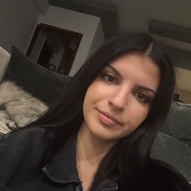Babysitter στην περιοχή Αγία Παρασκευή: Ιωαννα