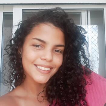 Babá em Brasília: Bruna