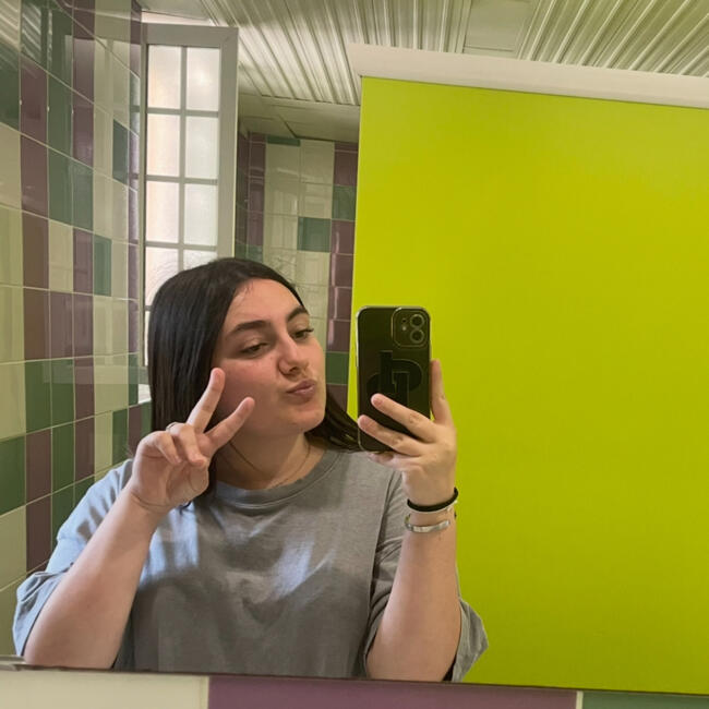 Babysitter in Beauvais: Clara