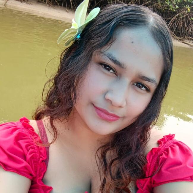 Babysitter in Machala: Ginger