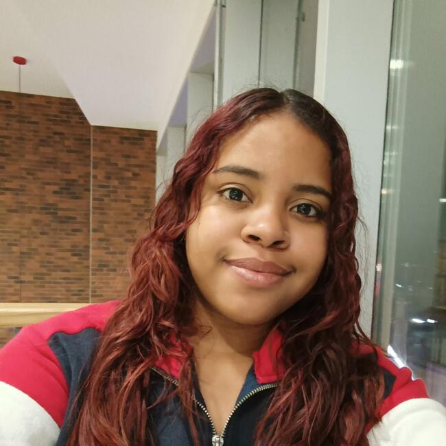 Babysitter in Montevideo: Yuslemi