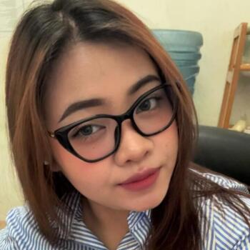 Babysitting job in Bogor: babysitting job Filda