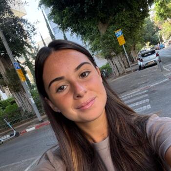 בייביסיטר ב- תל אביב-יפו: Taly