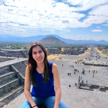 Niñera en León: Mariana